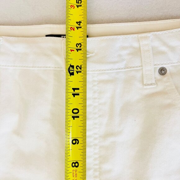 Frye Women's Stretch High-Rise White Cuffed Cropped Jeans Size 16/34 NWT - Picture 11 of 11